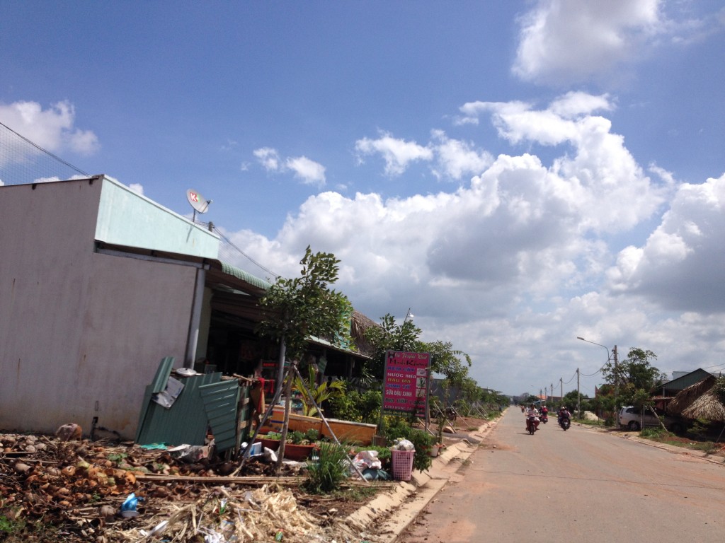 Đất đối diện nhà máy Tôn Nam Kim, KCN Đồng An 2, phường Hòa Phú, TP. Thủ Dầu Một, tỉnh Bình Dương