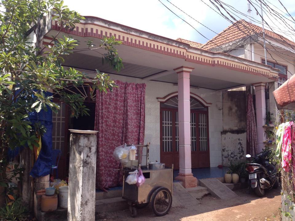Bán nhà ngay chợ thị xã Bến Cát, Bình Dương