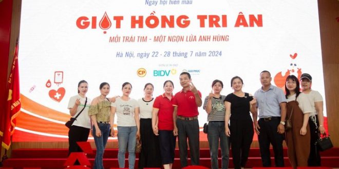 Người trẻ đi hiến máu để ‘Tri ân lịch sử’